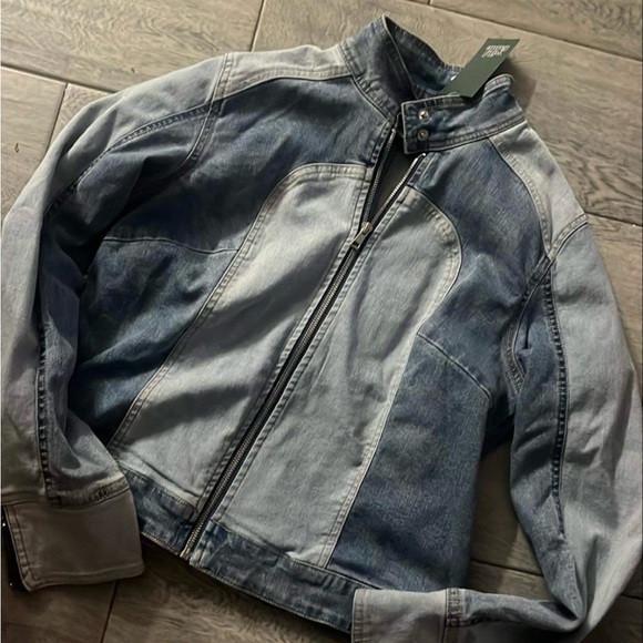 Small jacket - Picture 1 of 1